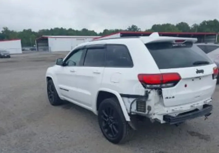 Jeep Grand Cherokee 2017 Тбилиси - изображение 7