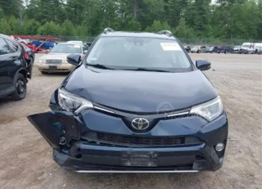 Toyota RAV4 2.5L 2017 Тбилиси - изображение 4