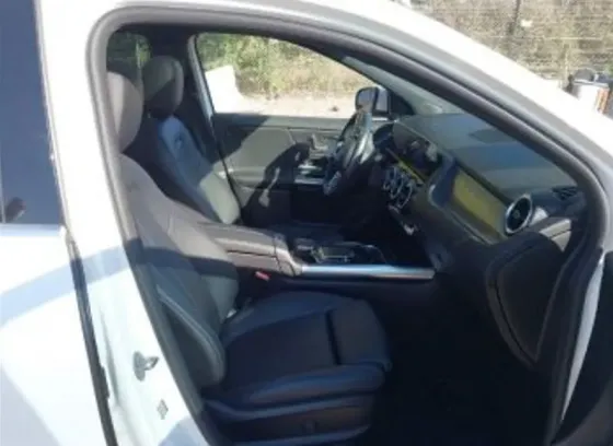 Mercedes GLA 2L 2021 Тбилиси