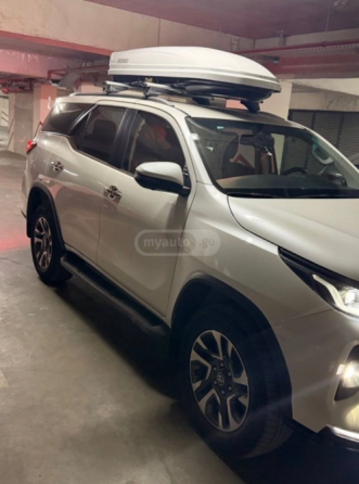 Toyota Fortuner 2.8L 2022 Тбилиси
