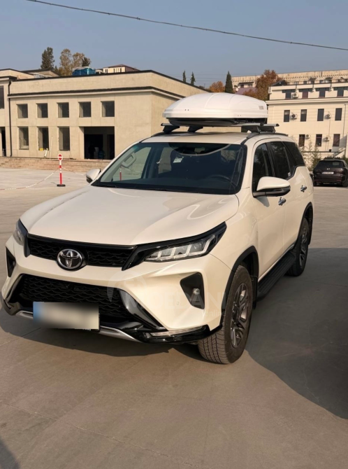 Toyota Fortuner 2.8L 2022 Тбилиси - изображение 1