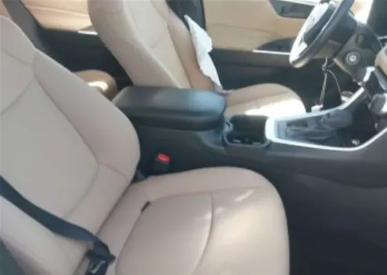 Toyota RAV4 2.5L 2022 Тбилиси