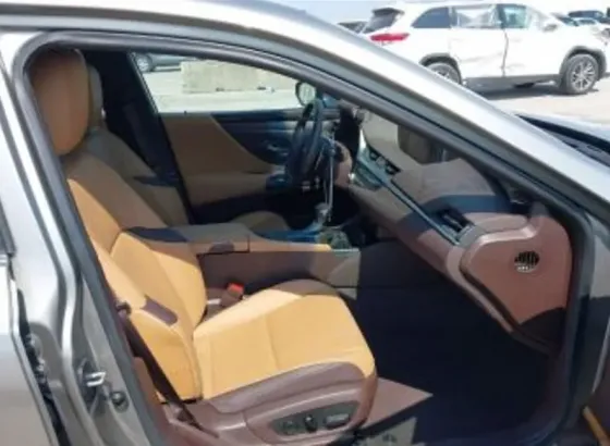 Lexus ES 2021 Тбилиси