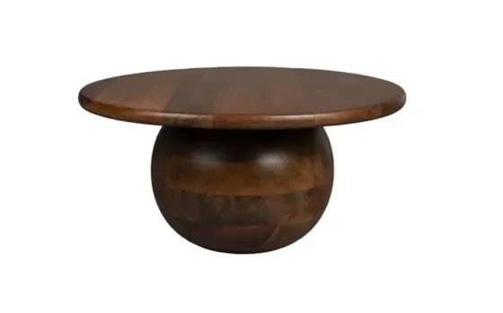 For sale is a wooden brown coffee table. Tbilisi