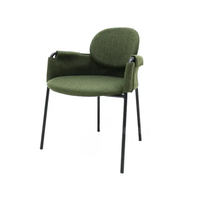 Продаётся железный стул с зелёной тканью. Тбилиси - изображение 2