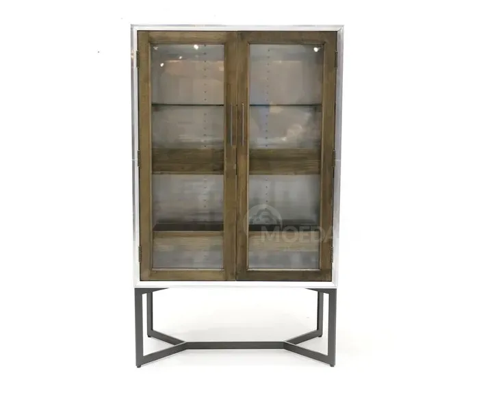 Продается деревянный шкаф с алюминиевыми деталями. Тбилиси - изображение 1