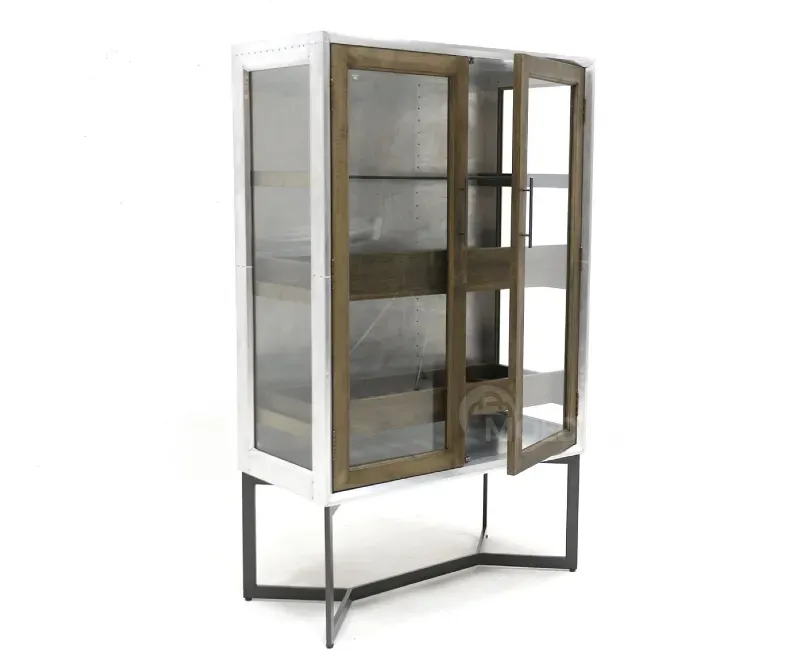 Продается деревянный шкаф с алюминиевыми деталями. Тбилиси - изображение 2