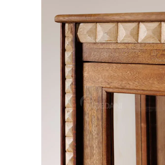 Коричневый деревянный шкаф на продажу Тбилиси - изображение 3