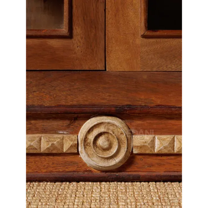 Коричневый деревянный шкаф на продажу Тбилиси - изображение 4