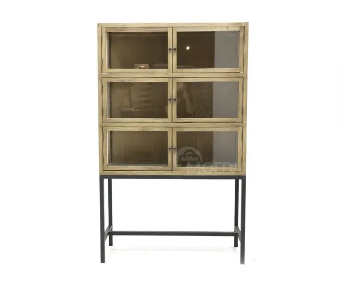 Продается коричневый деревянный шкаф со стеклянными деталями. Тбилиси - изображение 1