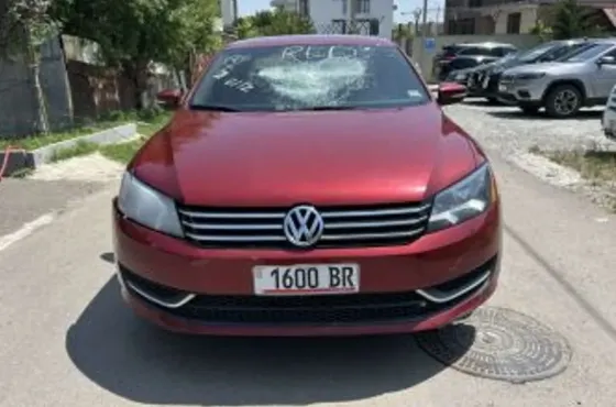 Volkswagen Passat 1.8 2015 Тбилиси