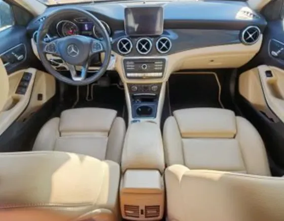 Mercedes GLA 2L 2018 Тбилиси