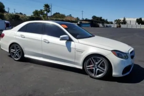 Mercedes E 5.5L 2014 Тбилиси