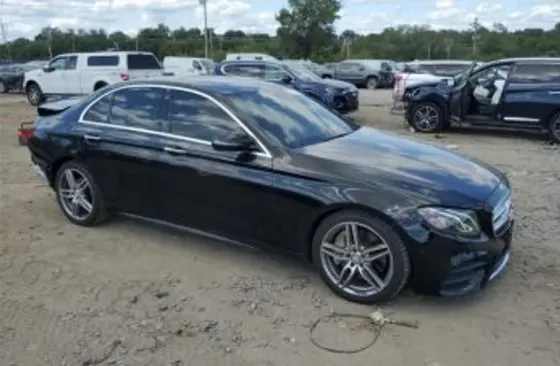 Mercedes E 2L 2017 Тбилиси