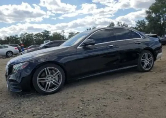 Mercedes E 2L 2017 Тбилиси