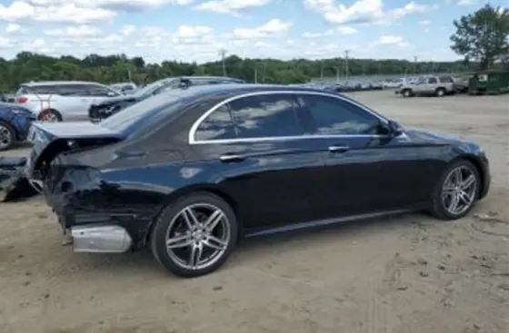 Mercedes E 2L 2017 Тбилиси
