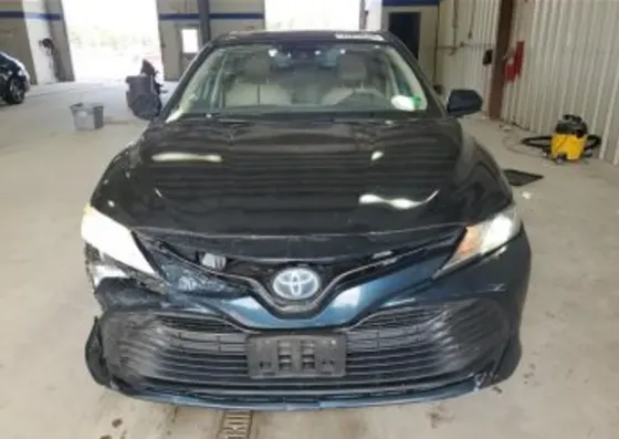Toyota Camry 2.5L 2018 Тбилиси