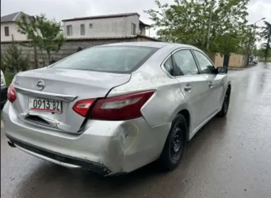 Nissan Altima 2016 Тбилиси