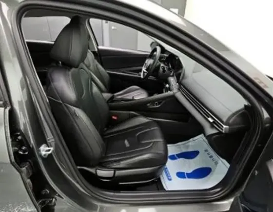 Hyundai Elantra 2021 Тбилиси