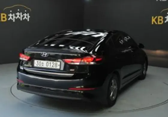 Hyundai Elantra 2016 Тбилиси