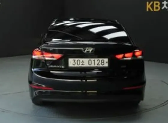Hyundai Elantra 2016 Тбилиси