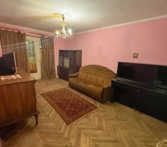 Apartments For Rent three-room 60м² 5/5 floor Tbilisi