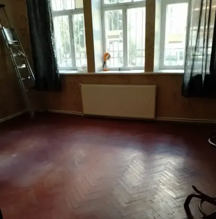 Apartments For Rent three-room 70м² 1/3 floor Tbilisi