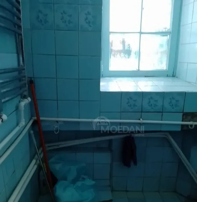 Сдам 3-комн. квартиру 70м² 1/3 эт. Тбилиси - изображение 2