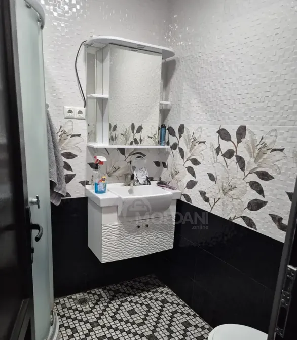 Сдам 2-комн. квартиру 50м² 6/12 эт. Тбилиси - изображение 2