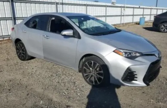 Toyota Corolla 1.8L 2017 თბილისი