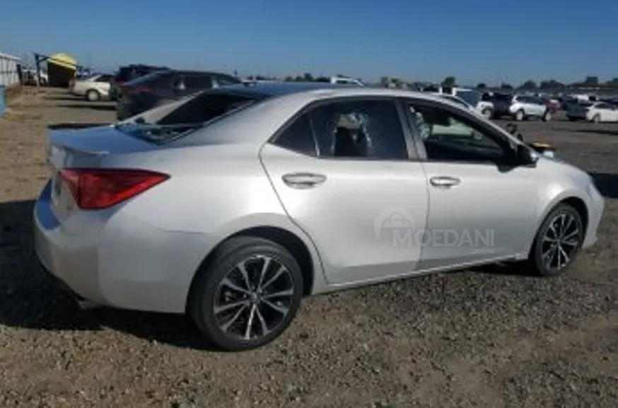 Toyota Corolla 1.8L 2017 Тбилиси - изображение 4