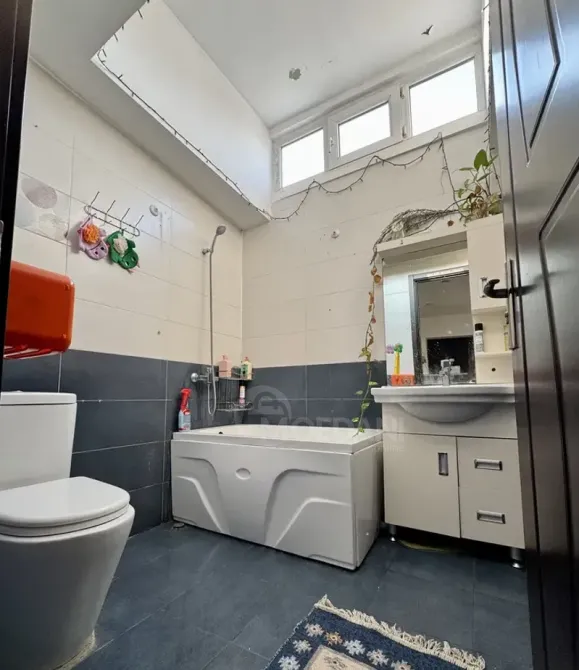 Apartments For Sale three-room 55м² 5/5 floor Tbilisi - photo 9