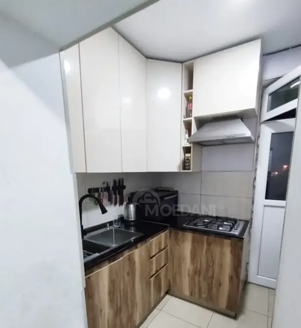 Apartments For Sale three-room 61м² 5/5 floor Tbilisi - photo 2