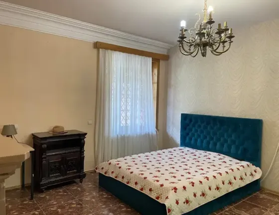 Сдам 2-комн. квартиру 70м² 1/3 эт. Тбилиси