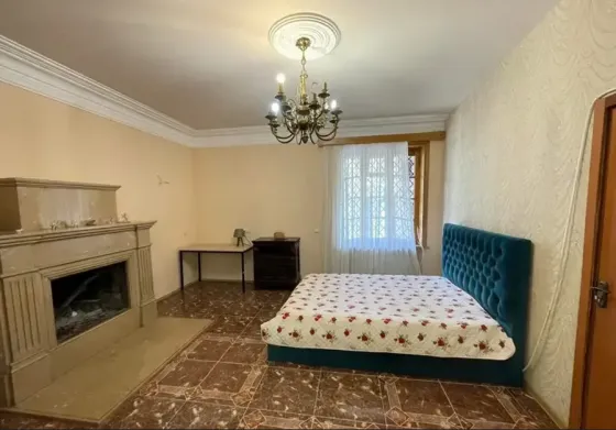 Сдам 2-комн. квартиру 70м² 1/3 эт. Тбилиси