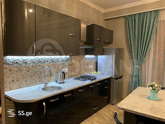 Сдам 3-комн. квартиру в Тбилиси  90м² 12/14 эт. Тбилиси - изображение 3