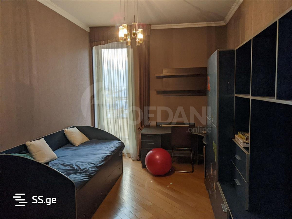 ქირავდება 5 ოთახიანი ბინა 200მ² 2/7 სართ თბილისი - photo 4