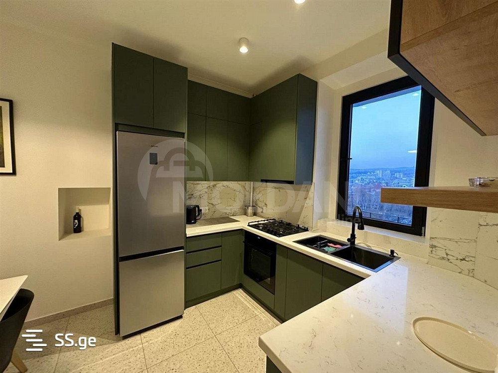 ქირავდება 2 ოთახიანი ბინა 130მ² 2/4 სართ თბილისი - photo 1