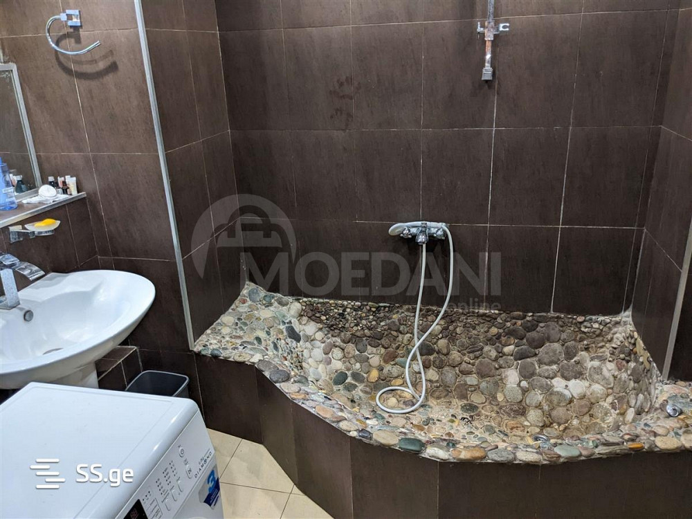 Сдам 2-комн. квартиру 75м² 1/2 эт. Тбилиси - изображение 4