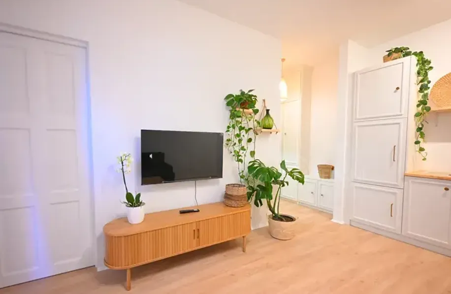 Продам 2-комн. квартиру 40м² 1/4 эт. Тбилиси - изображение 14