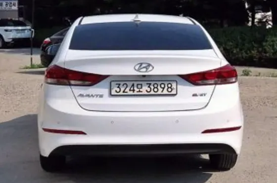 Hyundai Elantra 2016 Tbilisi
