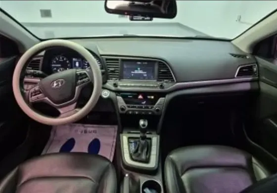Hyundai Elantra 2018 Tbilisi