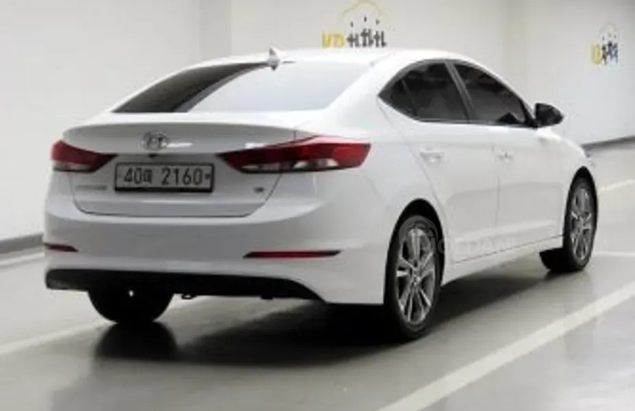 Hyundai Elantra 2018 Тбилиси - изображение 5