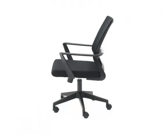 Შავი ფერის გორგოლაჭებიანი სკამი თბილისი