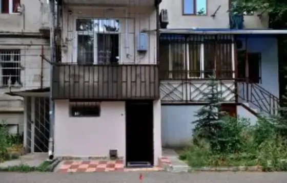 ქირავდება 2 ოთახიანი ბინა 38მ² 1/1 სართ თბილისი