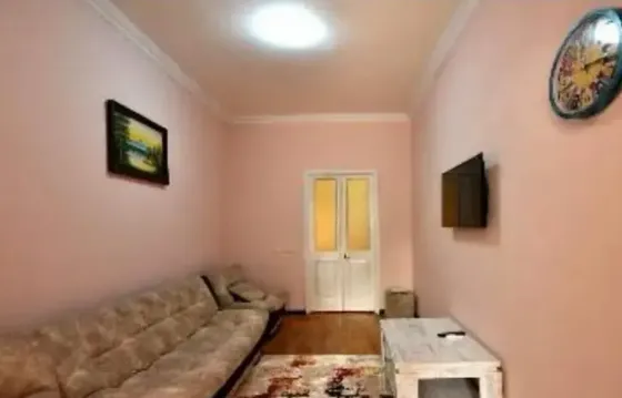 ქირავდება 2 ოთახიანი ბინა 38მ² 1/1 სართ თბილისი