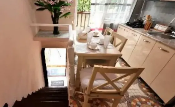 ქირავდება 2 ოთახიანი ბინა 38მ² 1/1 სართ თბილისი