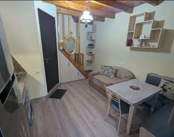 ქირავდება 2 ოთახიანი ბინა 32მ² 2/2 სართ თბილისი