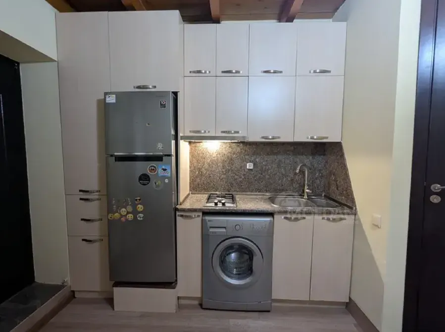 ქირავდება 2 ოთახიანი ბინა 32მ² 2/2 სართ თბილისი - photo 5