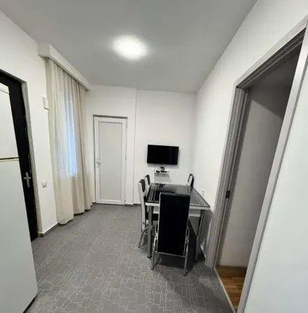 ქირავდება 2 ოთახიანი ბინა 45მ² 1/1 სართ თბილისი